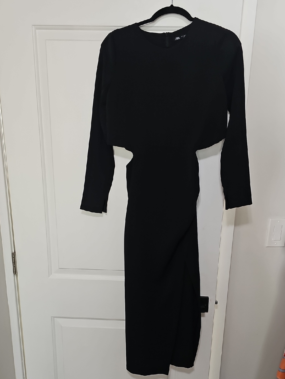 Zara Black Long-Sleeve Cutout Midi Dress